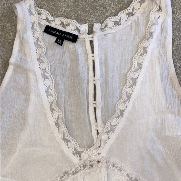 White blouse/tank top - Picture 2 of 2